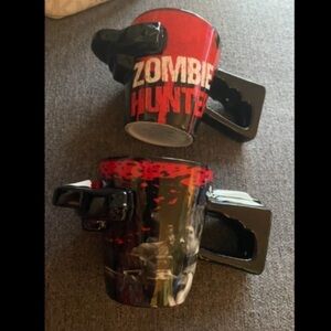 2 walking dead coffee cups T11